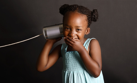 Aconnect-tips-advice-phone-funny-ideas-for-your-voicemail-message-girl-laughing-phone